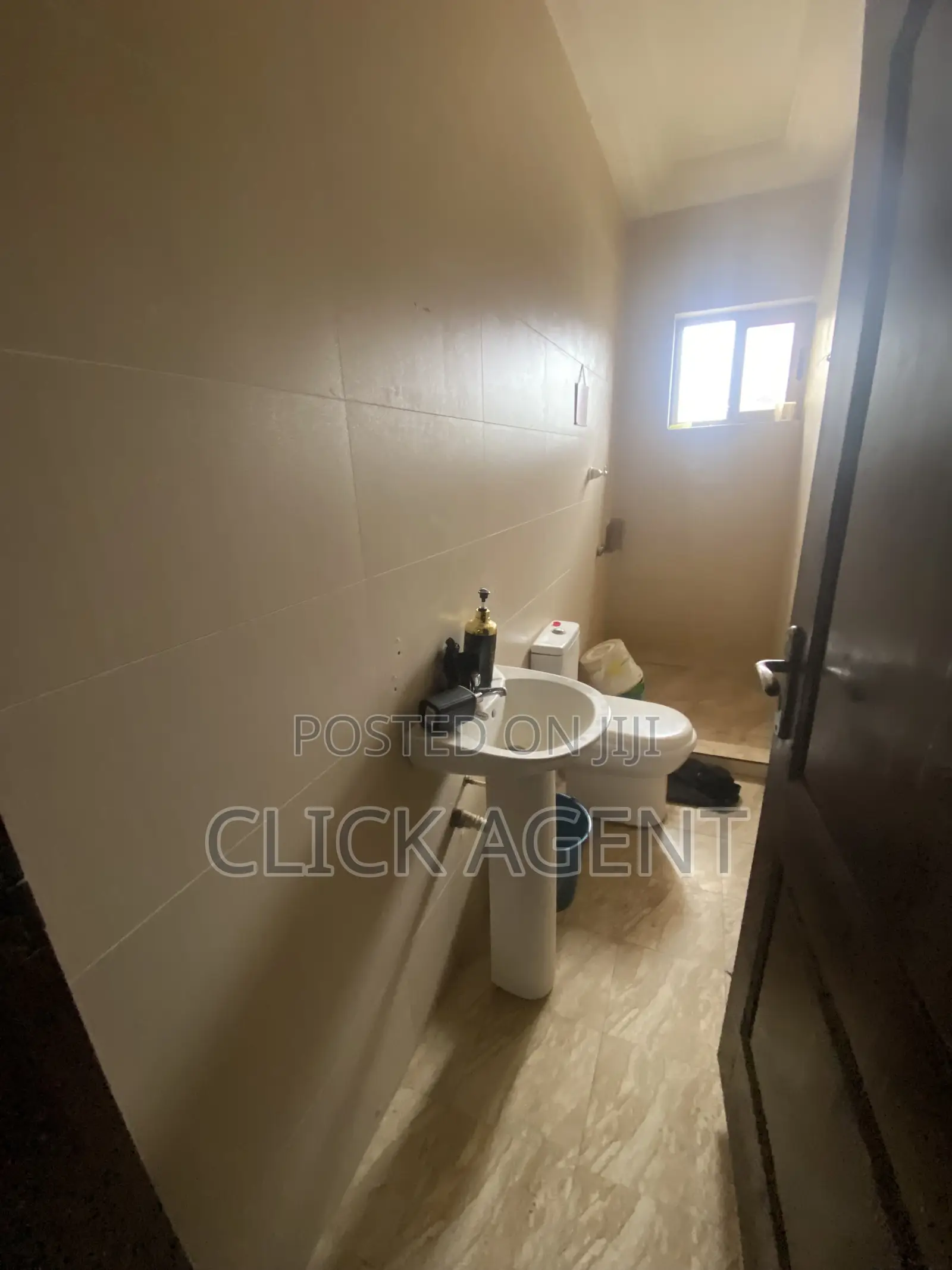1bdrm Apartment in East Legon, American House for rent
