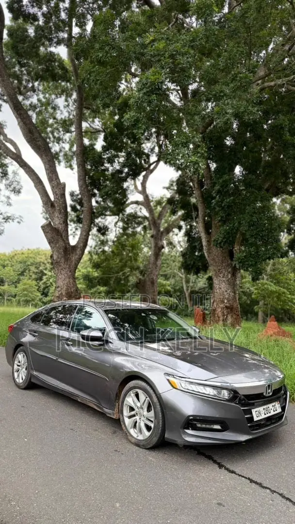 Honda Accord LX (1.5L 4cyl Turbo CVT) 2019 Silver