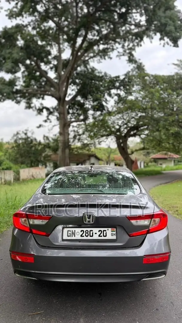 Honda Accord LX (1.5L 4cyl Turbo CVT) 2019 Silver