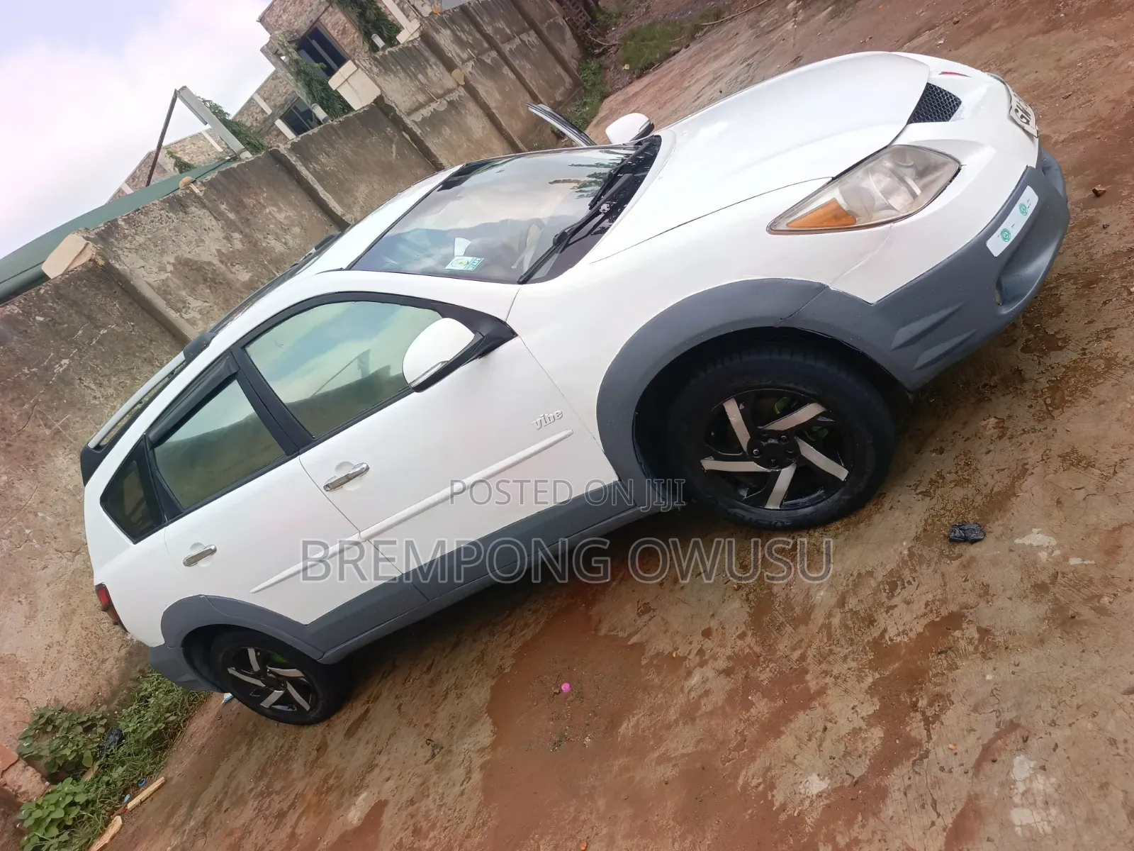 Pontiac Vibe 2007 White