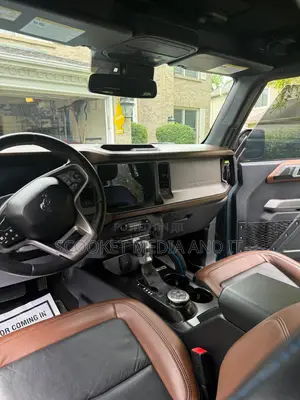 Ford Bronco 2022 Blue