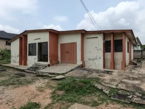 4bdrm House in Kwabre, Kumasi Metropolitan for sale
