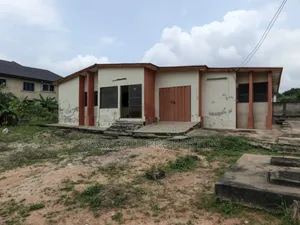 4bdrm House in Kwabre, Kumasi Metropolitan for sale