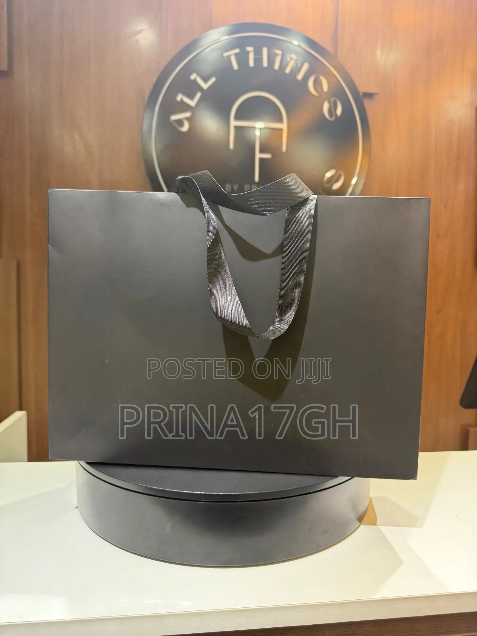 Luxury Shopping / Gift Bag