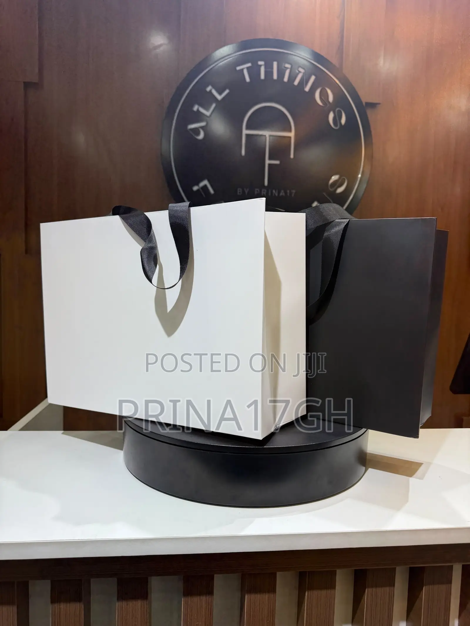 Luxury Shopping / Gift Bag