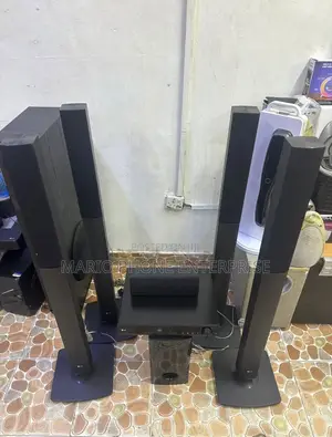 LG Home Theater LHD-457 5.1channel