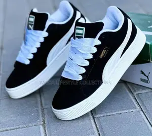 Puma Sneakers