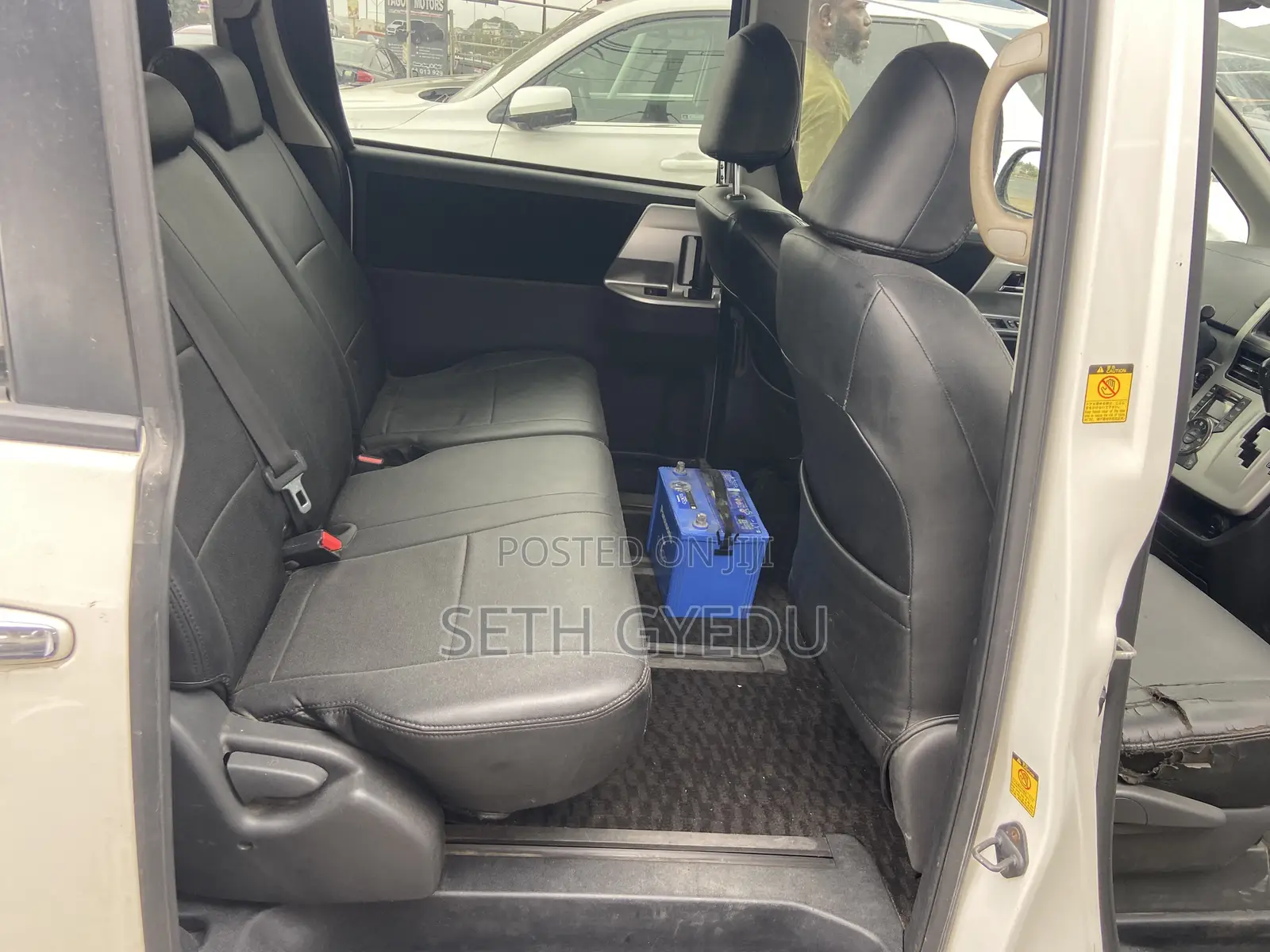 Toyota Voxy 2012 White