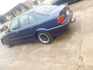 BMW 316i 1997 Blue