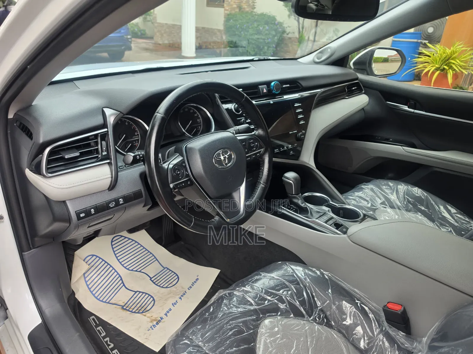 Toyota Camry 2019 White
