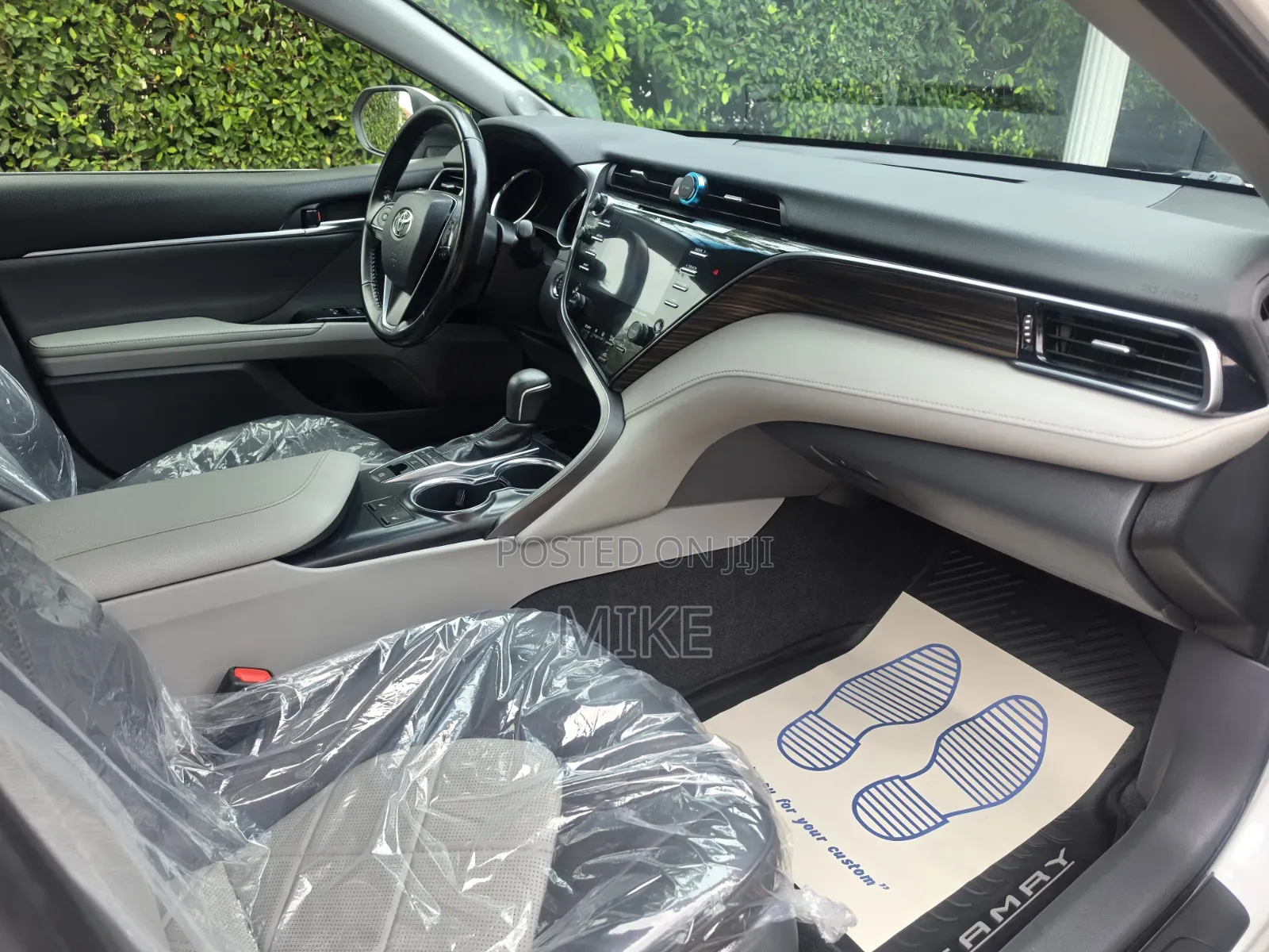 Toyota Camry 2019 White
