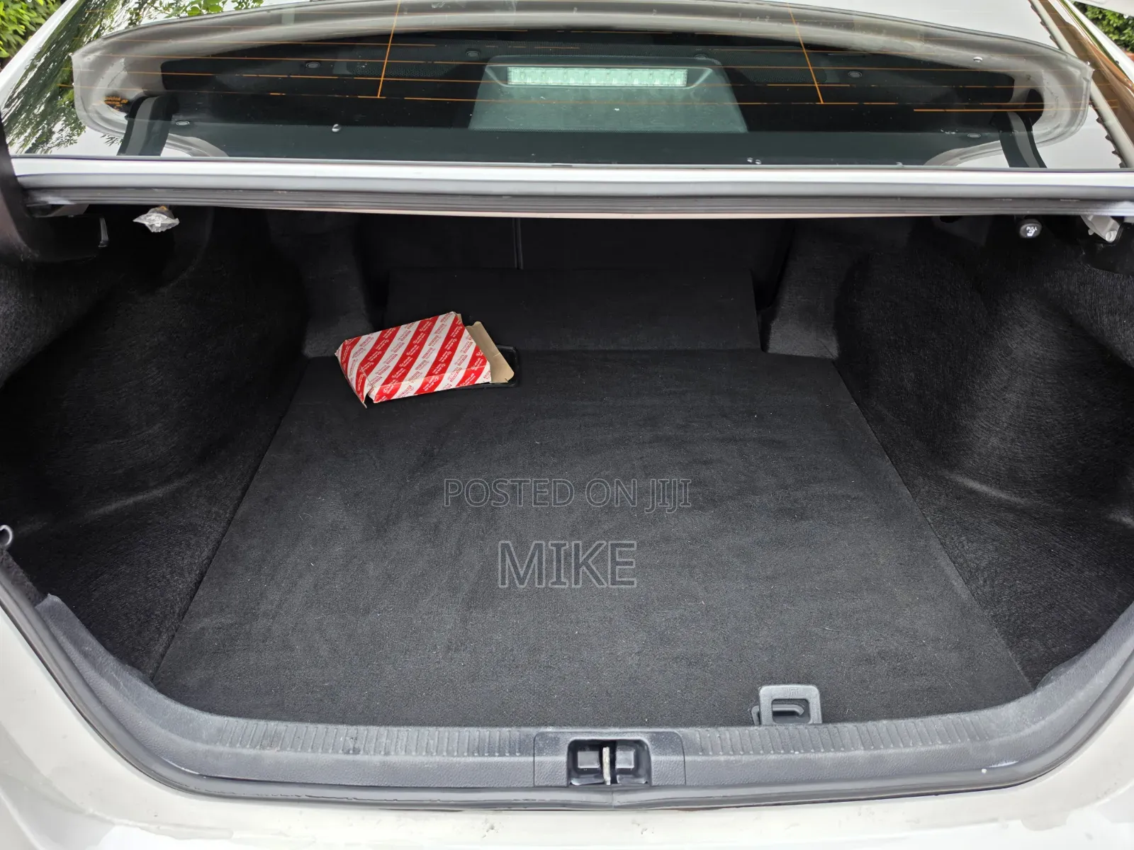 Toyota Camry 2019 White