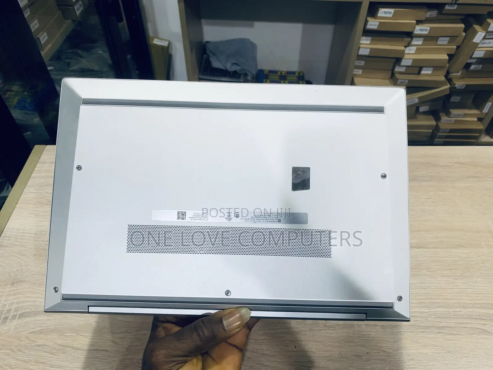 Laptop HP EliteBook 845 G8 16GB AMD Ryzen 3 SSD 256GB