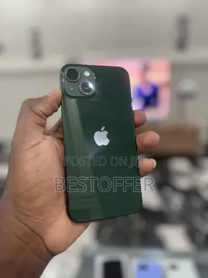 New Apple iPhone 13 128 GB Green