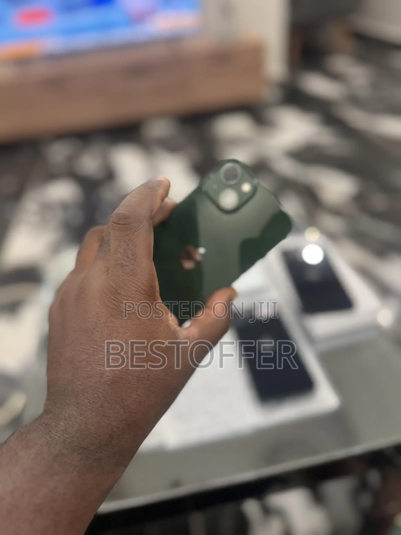 New Apple iPhone 13 128 GB Green