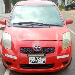 Toyota Yaris 2009 Red