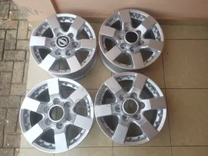 Nissan Hardbody Rims 16", Original