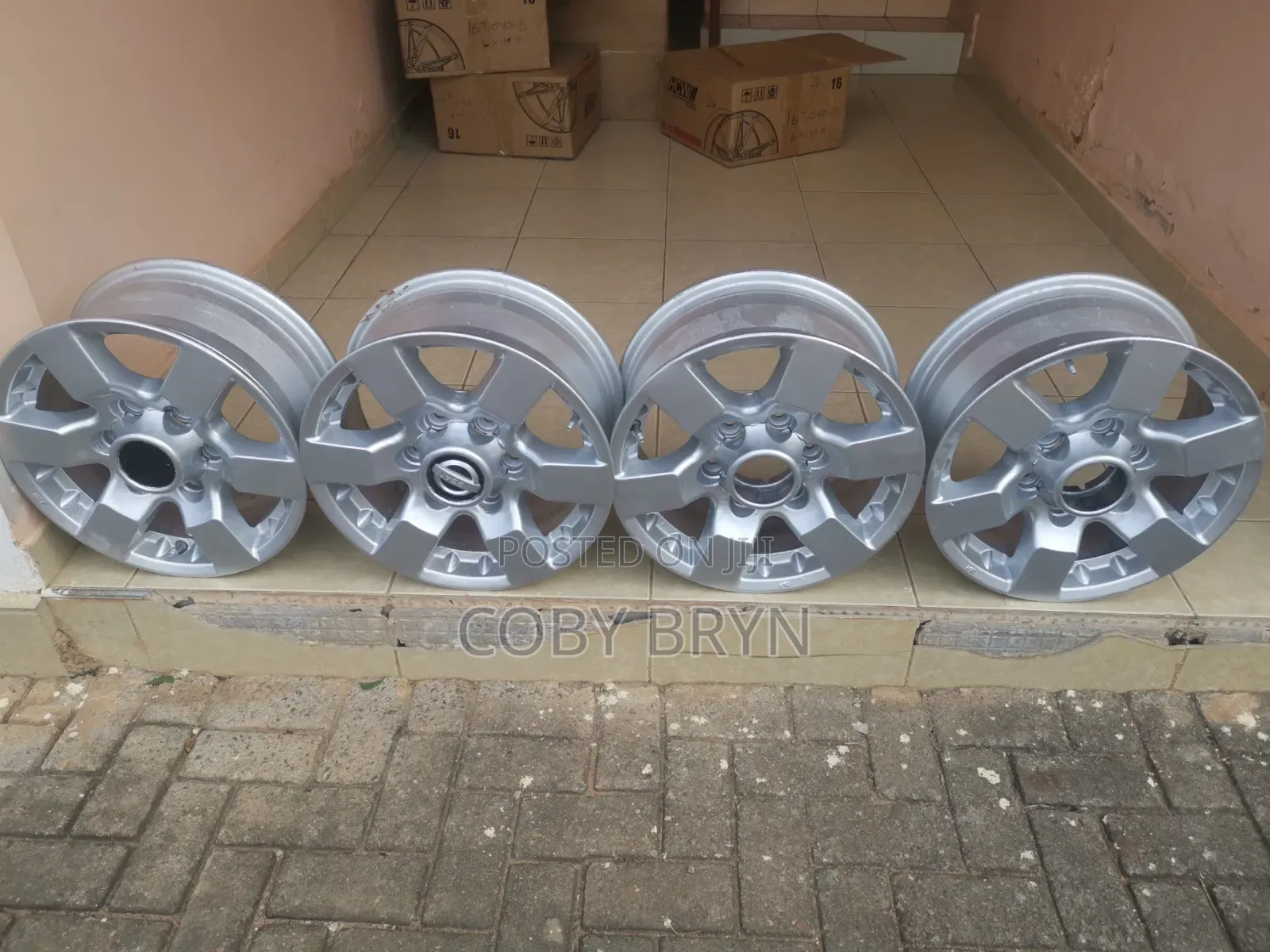 Nissan Hardbody Rims 16", Original