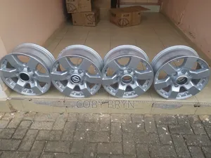 Nissan Hardbody Rims 16", Original
