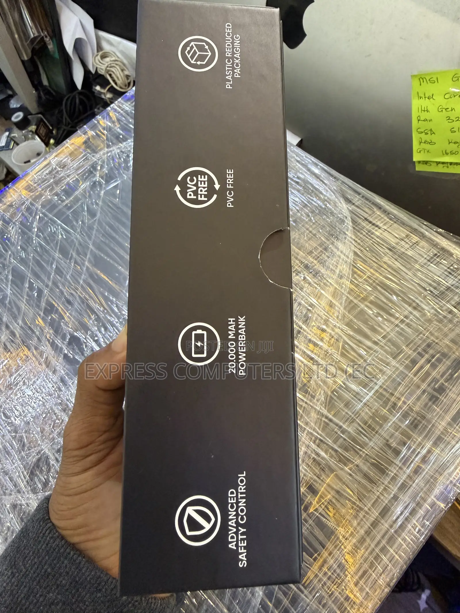Laptop Power Bank Ultra-Fast Charging 165W 20.000MAH,onboard a Flight