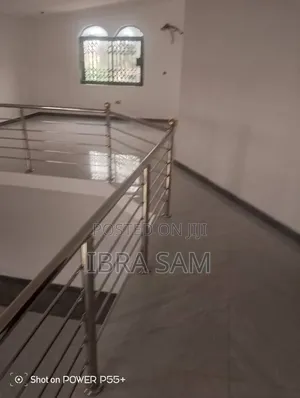 4 Bee Room Self Contain