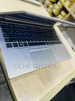 Laptop HP EliteBook 845 G8 16GB AMD Ryzen 3 SSD 256GB
