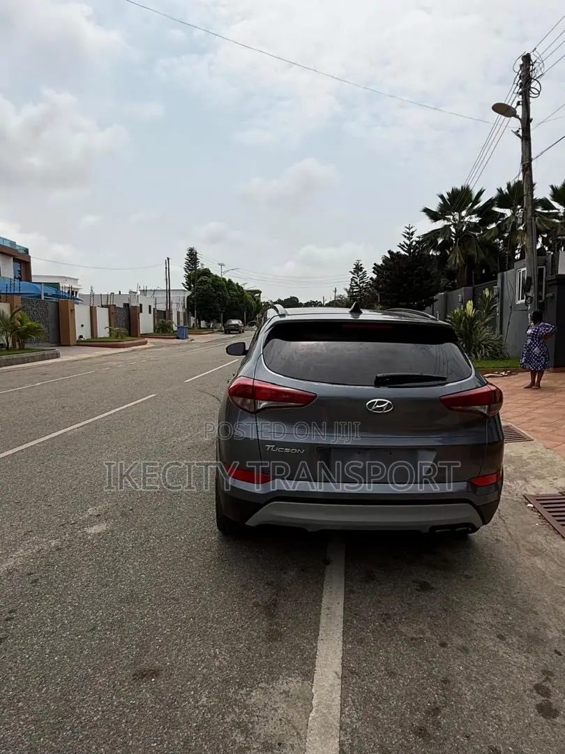 Hyundai Tucson Limited AWD 2018 Gray
