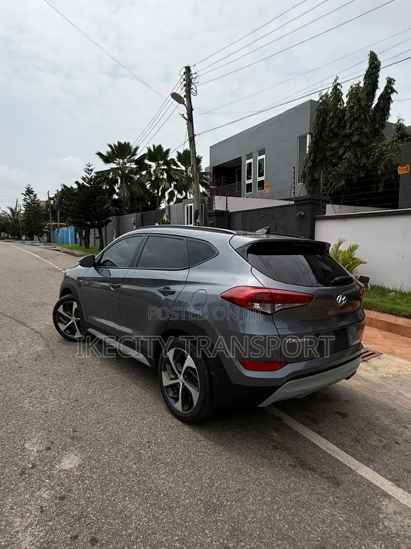 Hyundai Tucson Limited AWD 2018 Gray