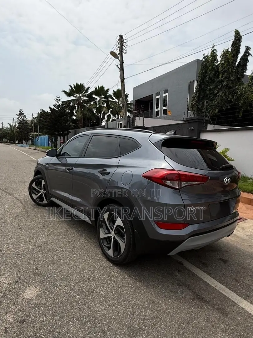 Hyundai Tucson Limited AWD 2018 Gray