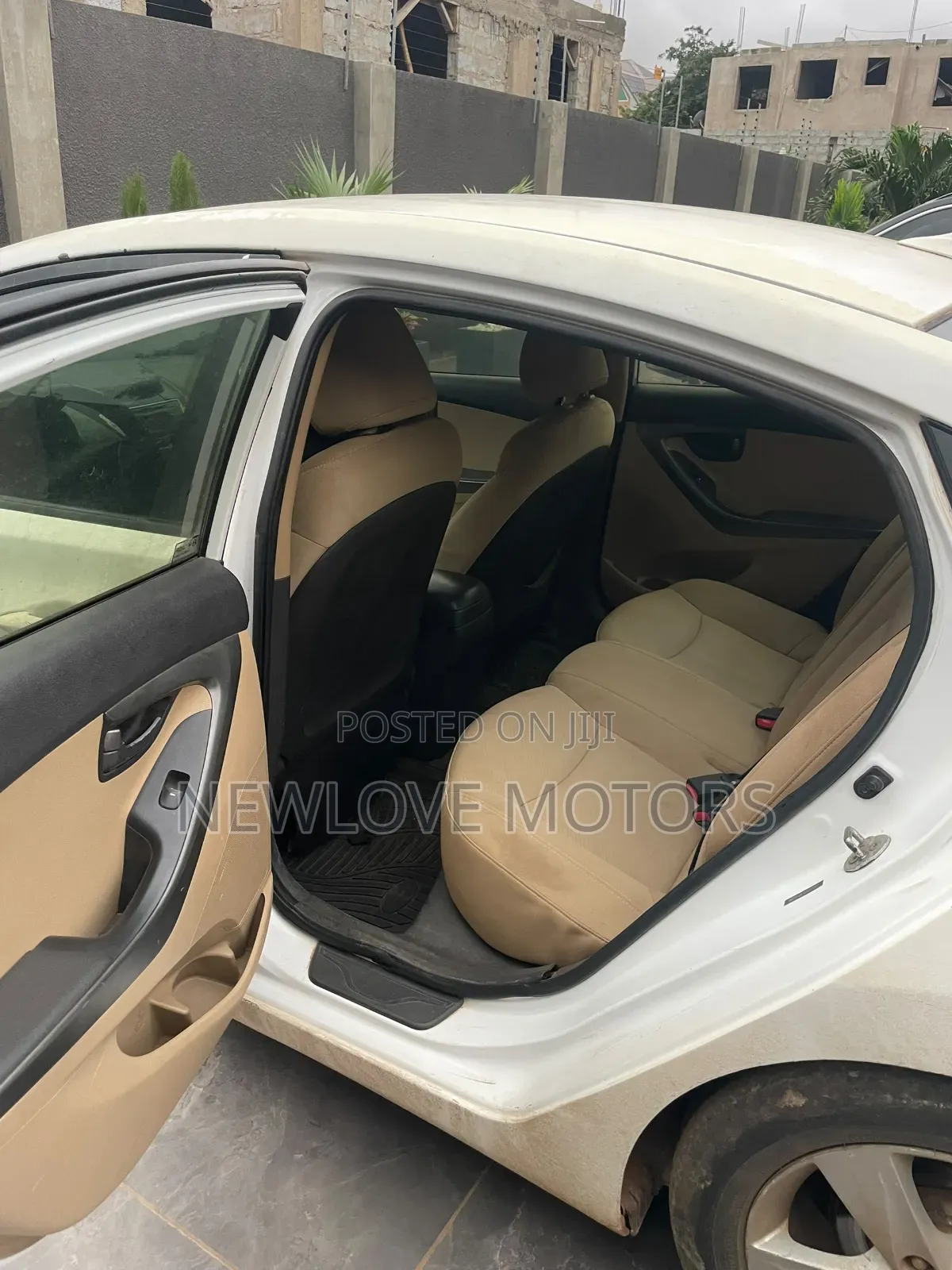 Hyundai Elantra 2013 White