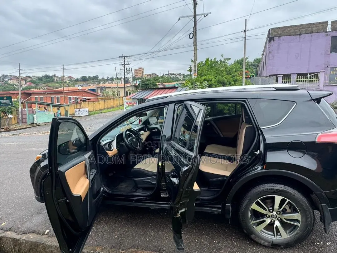 Toyota RAV4 2017 Black