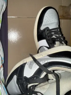 Sneaker for Sale