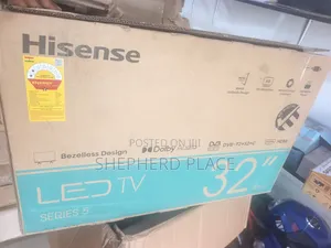 Hisense 32-Inch Series 5 LED TV
