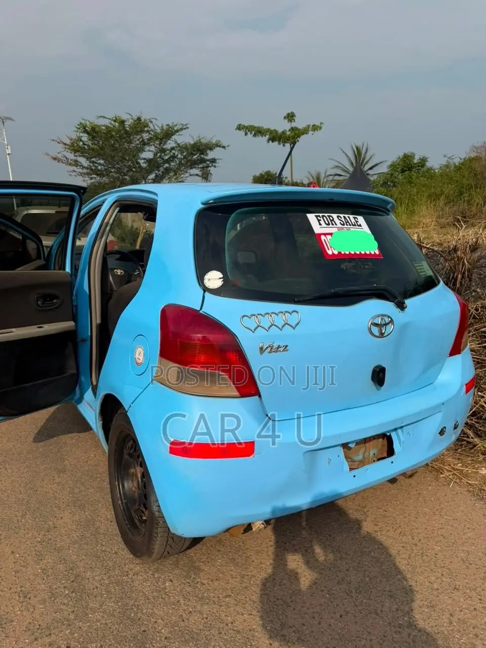 Toyota Vitz 2010 Blue