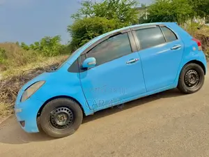 Toyota Vitz 2010 Blue