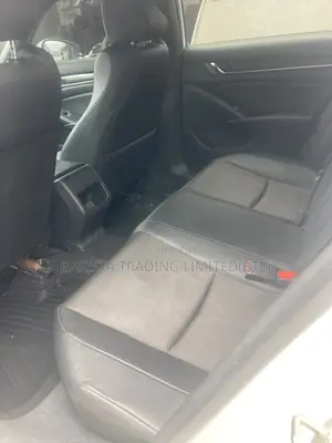 Honda Accord EX (1.5L 4cyl Turbo CVT) 2019 White