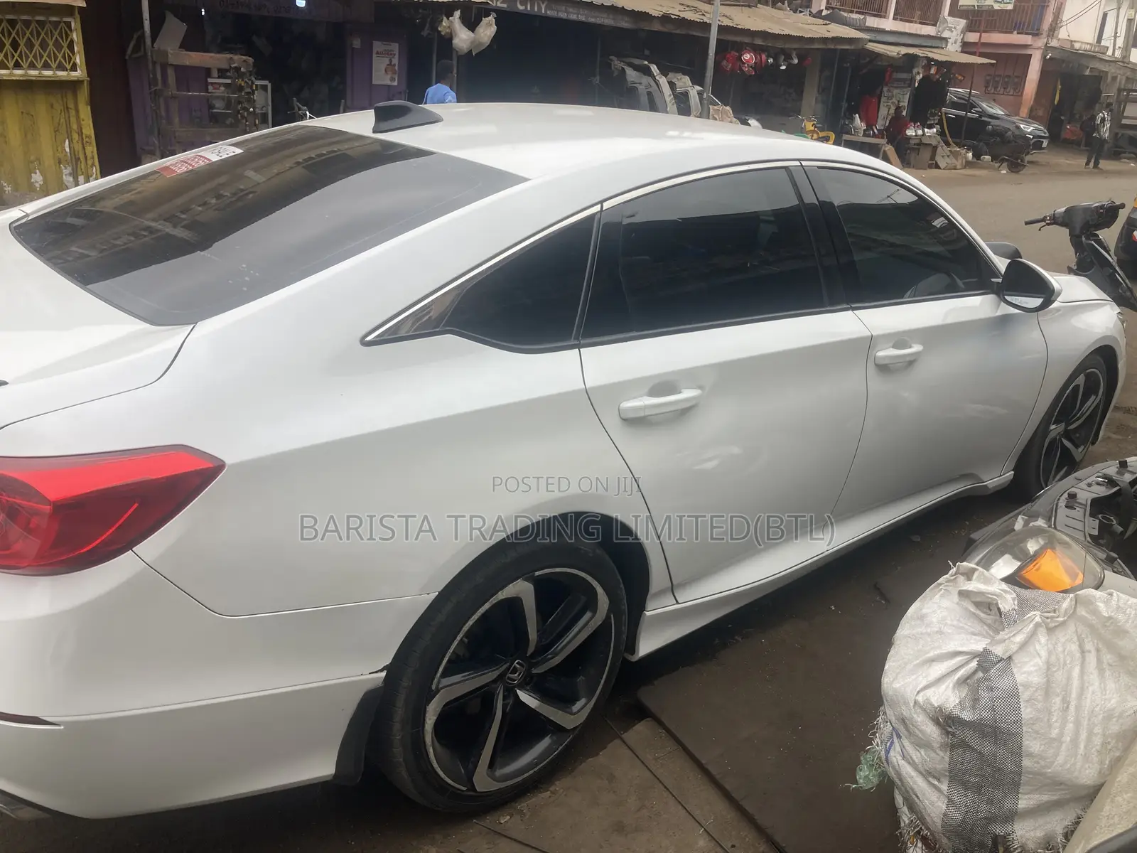 Honda Accord EX (1.5L 4cyl Turbo CVT) 2019 White