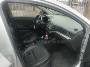 Kia Morning 2012 Silver