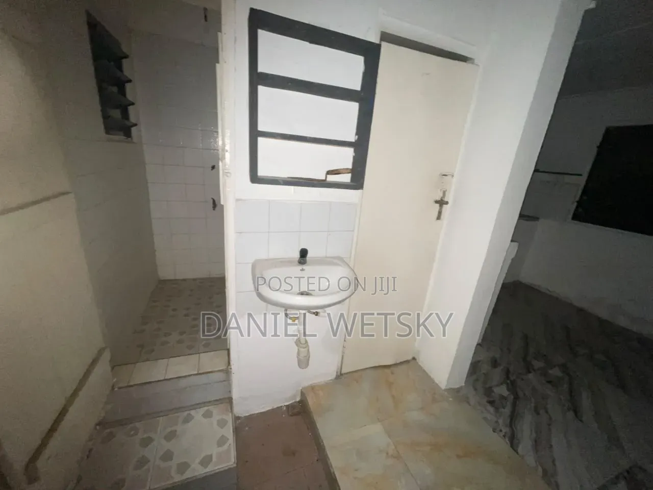 2bdrm Apartment in Odorkor, Official Town for rent