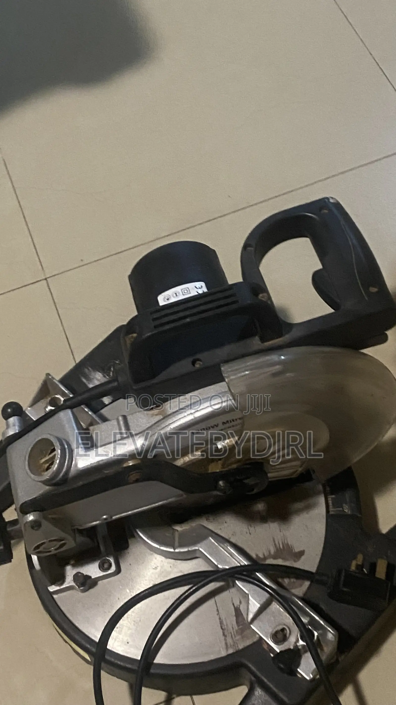 B Q 1200w Mitre Saw