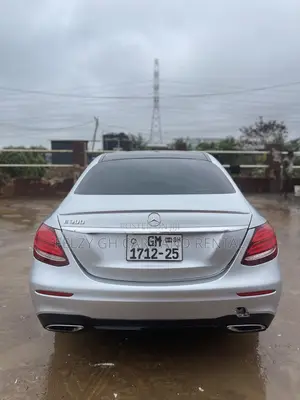 Mercedes-Benz E300 2019 Silver