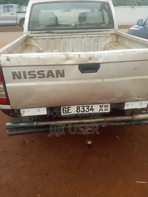 Nissan Hardbody 2000i 2006 Gray