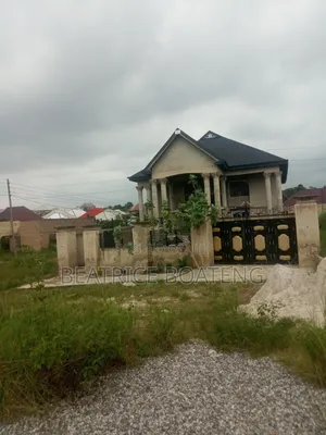 6bdrm House in Kwabre for sale