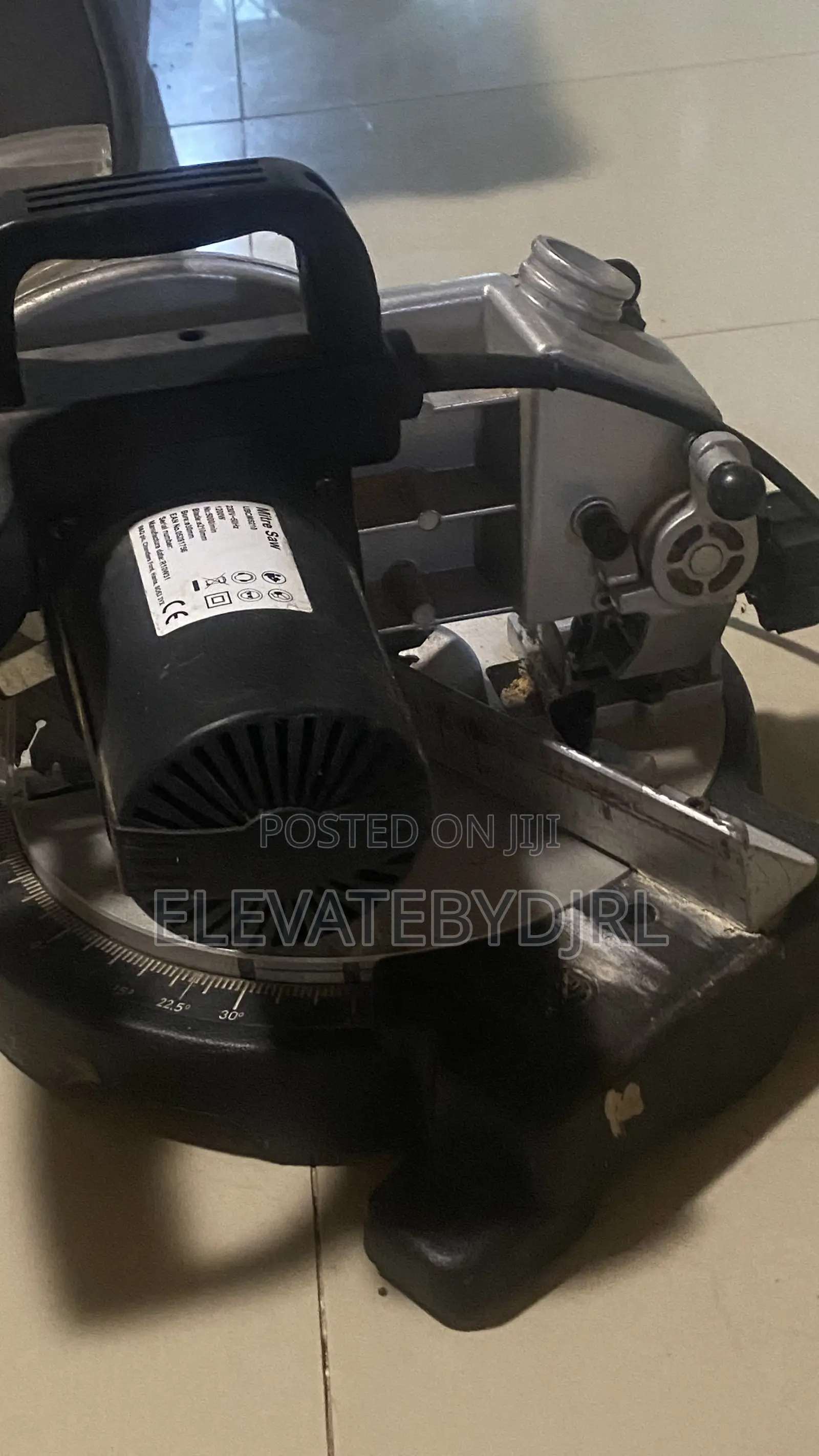 B Q 1200w Mitre Saw