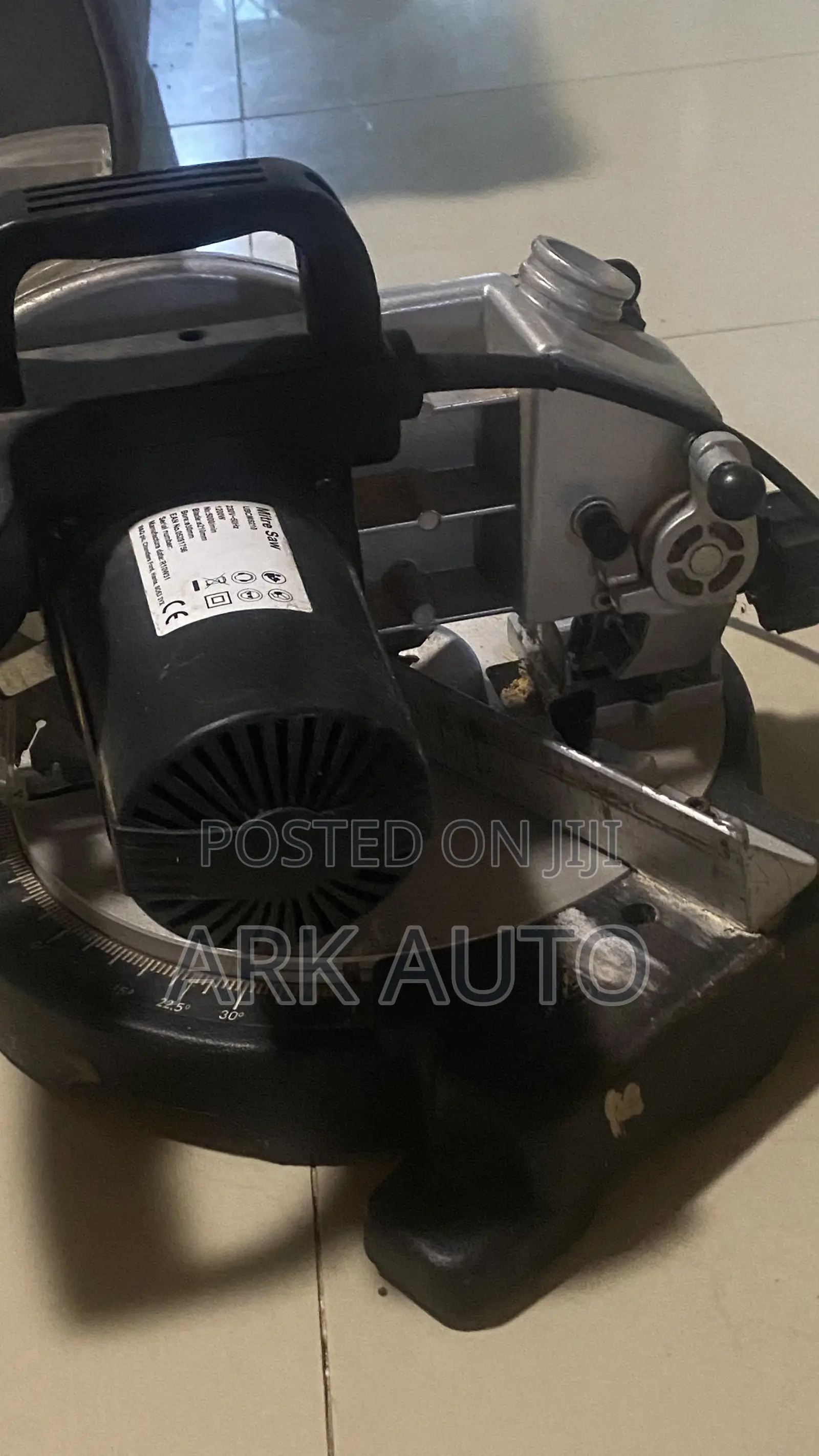 B Q 1200w Mitre Saw