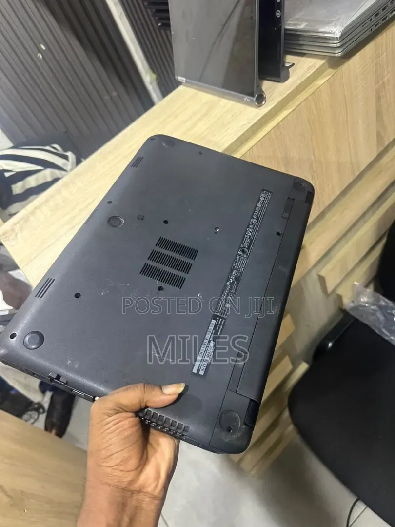 Laptop HP 15 4GB Intel HDD 250GB