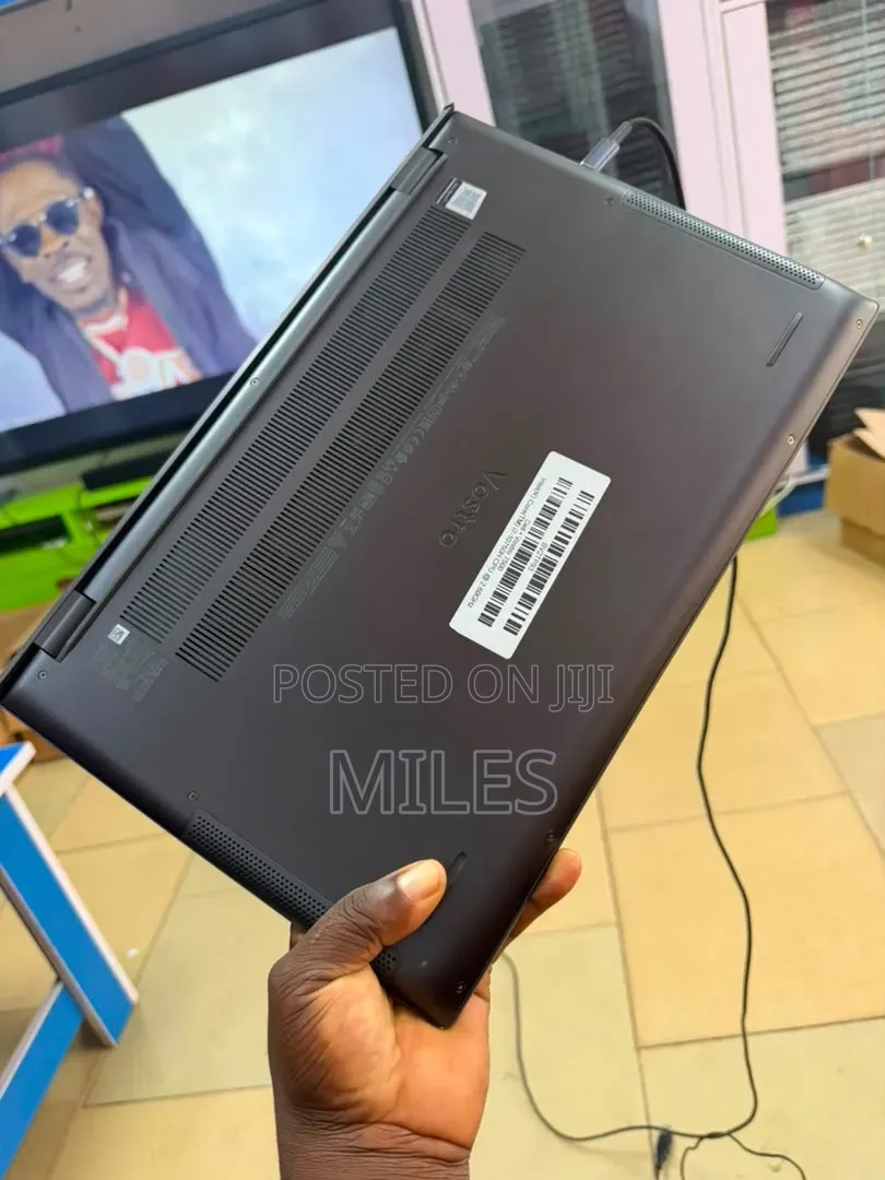 Laptop Dell Vostro 7510 4GB Intel Core i7 SSD 256GB