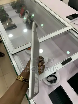 Apple iPad Air 32 GB White