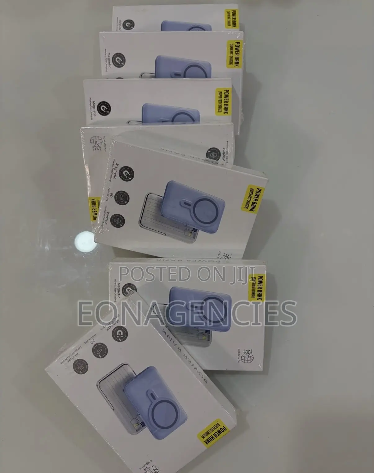 Magnetic Power Bank With 20W PD Fast Charging