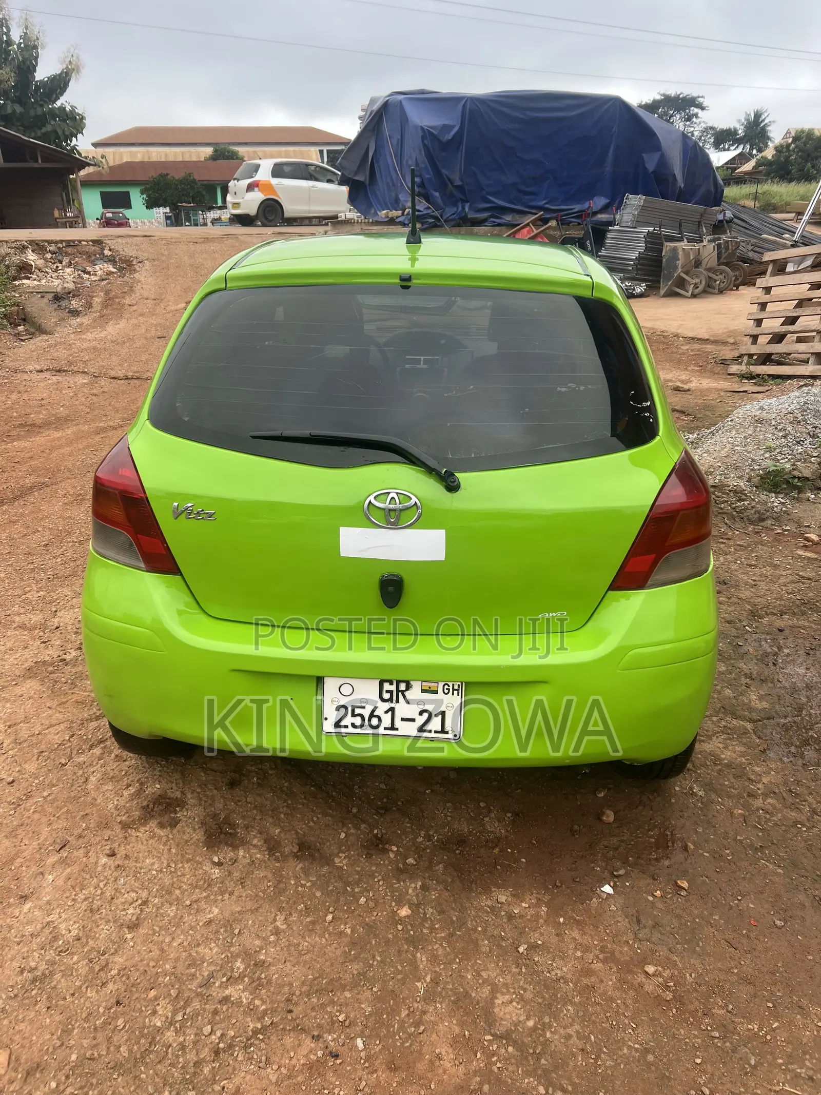 Toyota Vitz 2010 Green